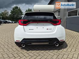 Toyota GR Yaris 1.6 Turbo 280PS Automatik 4x4 High Performance BBS Felgen Klimaautomatik Lenkradheizung Sitzheizung JBL Premiumsound Navi Bluetooth DAB Apple CarPlay Android Auto2x Keyless ACC R&uuml;ckf.Kamera PDC v+h 18-LM 