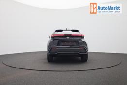 Toyota C-HR 2.0-l-VVT-i 223PS PHEV Automatik Teamplayer Voll-LED elektr. Heckklappe Sitzheizung Lenkradheizung Klimaautomatik Navi Bluetooth wireless Apple CarPlay + Android Auto ACC PDC v+h R&uuml;ckf.Kamera 18"LM vollelektr. Reichweite 66KM 