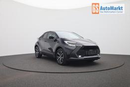 Toyota C-HR 2.0-l-VVT-i 223PS PHEV Automatik Teamplayer Voll-LED elektr. Heckklappe Sitzheizung Lenkradheizung Klimaautomatik Navi Bluetooth wireless Apple CarPlay + Android Auto ACC PDC v+h R&uuml;ckf.Kamera 18"LM vollelektr. Reichweite 66KM 