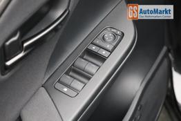 Toyota C-HR 2.0-l-VVT-i 223PS PHEV Automatik Teamplayer Voll-LED elektr. Heckklappe Sitzheizung Lenkradheizung Klimaautomatik Navi Bluetooth wireless Apple CarPlay + Android Auto ACC PDC v+h R&uuml;ckf.Kamera 18"LM vollelektr. Reichweite 66KM 