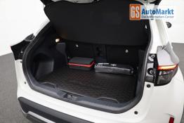 Toyota Yaris Cross 1.5-l 130PS HEV Automatik Style Matrix-LED 4xKamera elektr. Heckklappe Sitzheizung Lenkradheizung Klimaautomatik Navi Bluetooth wireless Apple CarPlay + Android Auto ACC PDC v+h 18"LM 