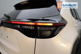 Toyota Yaris Cross 1.5-l 130PS HEV Automatik Style Matrix-LED 4xKamera elektr. Heckklappe Sitzheizung Lenkradheizung Klimaautomatik Navi Bluetooth wireless Apple CarPlay + Android Auto ACC PDC v+h 18"LM 