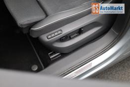 Skoda Kodiaq Sportline 1.5 TSI 204PS PHEV DSG Sitzheizung v+h Frontscheibe beheizb. 20"LM schwenkb. AHK elektr. PanoDach Alcantara PDC R&uuml;ckf.Kamera Klimaautomatik Lenkradheizung Navi Apple CarPlay Android Auto 2xKeyless vollelektr. Reichweite 116KM 