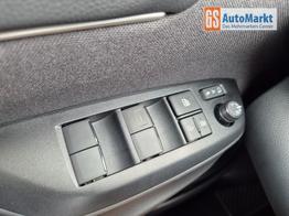 Toyota Yaris Cross 1.5-l 130PS HEV Automatik Style Matrix-LED 4xKamera elektr. Heckklappe Sitzheizung Lenkradheizung Klimaautomatik Navi Bluetooth wireless Apple CarPlay + Android Auto ACC PDC v+h 18"LM 