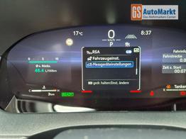 Toyota Yaris Cross 1.5-l 130PS HEV Automatik Style Matrix-LED 4xKamera elektr. Heckklappe Sitzheizung Lenkradheizung Klimaautomatik Navi Bluetooth wireless Apple CarPlay + Android Auto ACC PDC v+h 18"LM 
