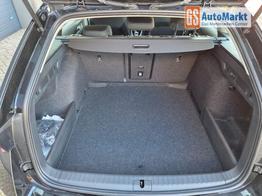 Skoda Octavia Combi 1.5 TSI 150PS m-HEV DSG Selection AHK Klimaautomatik PDC v+h R&uuml;ckf.Kamera Sitzheizung Apple CarPlay Android Auto 16"LM 
