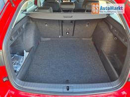 Skoda Octavia Combi 1.5 TSI 150PS m-HEV DSG Selection AHK Klimaautomatik PDC v+h R&uuml;ckf.Kamera Sitzheizung Apple CarPlay Android Auto 16"LM 