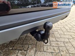Skoda Kamiq 1.5 TSI 150PS DSG Selection AHK Klimaautomatik Sitzheizung R&uuml;ckf.Kamera PDC Apple CarPlay + Android Auto Tempomat Garantieverl&auml;ngerung 16"LM 