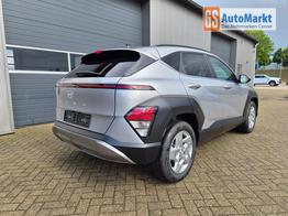 Hyundai KONA Trend 1.6 T-GDI 150PS Automatik Voll-LED-Scheinw. Sitzheizung Lenkradheizung ACC Klimaautomatik Navi Touchscreen DAB+ Apple CarPlay + Android Auto PDC v+h R&uuml;ckf.Kamera 2xKeyless 17-LM 