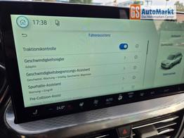 Ford Kuga Titanium 243PS PHEV Automatik schwenkb. AHK elektr. PanoDach Sitzheizung v+h Lenkradheizung Frontscheibe beheizb. Klimaautomatik Navi SYNC4 Apple CarPlay Android Auto Touchscreen PDC 4xKamera 2xKeyless 17"LM vollelektr. Reichweite 66KM 