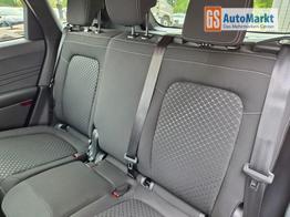Ford Kuga Titanium 243PS PHEV Automatik schwenkb. AHK Sitzheizung v+h Lenkradheizung Frontscheibe beheizb. Klimaautomatik Navi SYNC4 Apple CarPlay Android Auto Touchscreen PDC 4xKamera 2xKeyless 17"LM vollelektr. Reichweite 66KM 