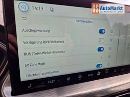 Ford Kuga Titanium 243PS PHEV Automatik elektr. PanoDach Sitzheizung v+h Lenkradheizung Frontscheibe beheizb. Klimaautomatik Navi SYNC4 Apple CarPlay Android Auto Touchscreen PDC 4xKamera 2xKeyless 17"LM vollelektr. Reichweite 66KM 
