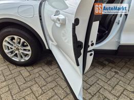 Ford Kuga Titanium 243PS PHEV Automatik Sitzheizung v+h Lenkradheizung Frontscheibe beheizb. Klimaautomatik Navi SYNC4 Apple CarPlay Android Auto Touchscreen PDC 4xKamera 2xKeyless 17"LM vollelektr. Reichweite 66KM 