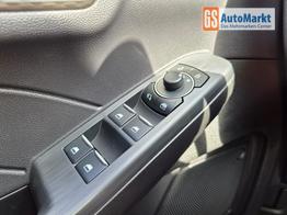 Ford Kuga Titanium 243PS PHEV Automatik Sitzheizung v+h Lenkradheizung Frontscheibe beheizb. Klimaautomatik Navi SYNC4 Apple CarPlay Android Auto Touchscreen PDC 4xKamera 2xKeyless 17"LM vollelektr. Reichweite 66KM 