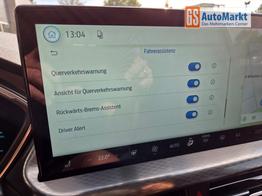 Ford Kuga Titanium 243PS PHEV Automatik schwenkb. AHK elektr. PanoDach Sitzheizung v+h Lenkradheizung Frontscheibe beheizb. Klimaautomatik Navi SYNC4 Apple CarPlay Android Auto Touchscreen PDC 4xKamera 2xKeyless 17"LM vollelektr. Reichweite 66KM 