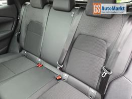 Nissan Qashqai 1.3 DIG-T MHEV 158 PS X-Tronic N-Connecta Teil-Leder PanoGlasdach Klimaautomatik Sitzheizung Lenkradheizung Navi ACC PDC v+h 360&deg;Kamera DAB Bluetooth Touchscreen Apple CarPlay Android Auto 18"LM 