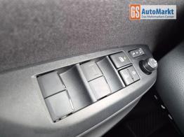 Toyota Yaris Cross 1.5-l 130PS HEV Automatik Style Matrix-LED 4xKamera elektr. Heckklappe Sitzheizung Lenkradheizung Klimaautomatik Navi Bluetooth wireless Apple CarPlay + Android Auto ACC PDC v+h 18"LM 