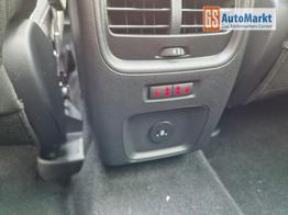 Ford Kuga Titanium 243PS PHEV Automatik elektr. PanoDach Sitzheizung v+h Lenkradheizung Frontscheibe beheizb. Klimaautomatik Navi SYNC4 Apple CarPlay Android Auto Touchscreen PDC 4xKamera 2xKeyless 17"LM vollelektr. Reichweite 66KM 