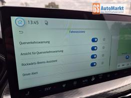 Ford Kuga Titanium 243PS PHEV Automatik schwenkb. AHK elektr. PanoDach Sitzheizung v+h Lenkradheizung Frontscheibe beheizb. Klimaautomatik Navi SYNC4 Apple CarPlay Android Auto Touchscreen PDC 4xKamera 2xKeyless 17"LM vollelektr. Reichweite 66KM 