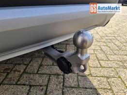 Ford Kuga Titanium 243PS PHEV Automatik schwenkb. AHK elektr. PanoDach Sitzheizung v+h Lenkradheizung Frontscheibe beheizb. Klimaautomatik Navi SYNC4 Apple CarPlay Android Auto Touchscreen PDC 4xKamera 2xKeyless 17"LM vollelektr. Reichweite 66KM 