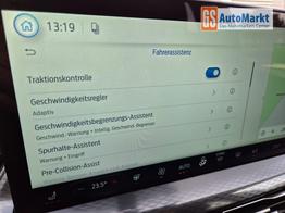 Ford Kuga Titanium 243PS PHEV Automatik schwenkb. AHK elektr. PanoDach Sitzheizung v+h Lenkradheizung Frontscheibe beheizb. Klimaautomatik Navi SYNC4 Apple CarPlay Android Auto Touchscreen PDC 4xKamera 2xKeyless 17"LM vollelektr. Reichweite 66KM 