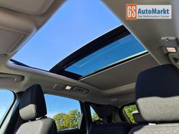 Ford Kuga Titanium 243PS PHEV Automatik elektr. PanoDach Sitzheizung v+h Lenkradheizung Frontscheibe beheizb. Klimaautomatik Navi SYNC4 Apple CarPlay Android Auto Touchscreen PDC 4xKamera 2xKeyless 17"LM vollelektr. Reichweite 66KM 