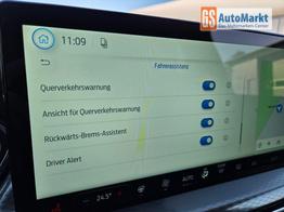 Ford Kuga Titanium 243PS PHEV Automatik elektr. PanoDach Sitzheizung v+h Lenkradheizung Frontscheibe beheizb. Klimaautomatik Navi SYNC4 Apple CarPlay Android Auto Touchscreen PDC 4xKamera 2xKeyless 17"LM vollelektr. Reichweite 66KM 
