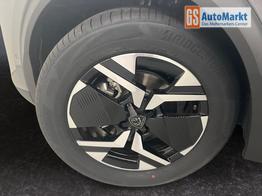 Peugeot e-2008 54kWh 156PS/115kW GT 2026, 401km WLTP | +17" ALU +360-Grad&RFK +W&auml;rmepumpe +Adaptiver Tempomat +Apple CarPlay +SHZ +FULL-LED-Scheinwerfer +Get&ouml;nte Scheiben 