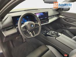 BMW 5er Touring 520i M-Sport 190PS/140kW Steptronic +AHK +20" +MSportpaket +MSportfahrwerk +DrivingAssistantPlus +AdaptiveLED +HarmanKardon +DigitalKey +ParkAssist +Sitzhzg +WirelessCharging +Sonnenschutzverglasung +ShadowLine 