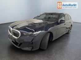 BMW 5er Touring 520i M-Sport 190PS/140kW Steptronic +AHK +20" +MSportpaket +MSportfahrwerk +DrivingAssistantPlus +AdaptiveLED +HarmanKardon +DigitalKey +ParkAssist +Sitzhzg +WirelessCharging +Sonnenschutzverglasung +ShadowLine 