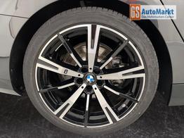 BMW 5er Touring 520i M-Sport 190PS/140kW Steptronic +AHK +20" +MSportpaket +MSportfahrwerk +DrivingAssistantPlus +AdaptiveLED +HarmanKardon +DigitalKey +ParkAssist +Sitzhzg +WirelessCharging +Sonnenschutzverglasung +ShadowLine 