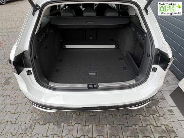 Volkswagen Passat Variant Elegance 1,5 eTSI DSG Leder DCC 