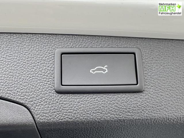 Volkswagen Passat Variant Elegance 1,5 eTSI DSG Leder DCC 