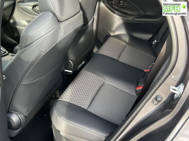 Toyota Yaris Executive Plus 1,5 CVT Hybrid 96kW 