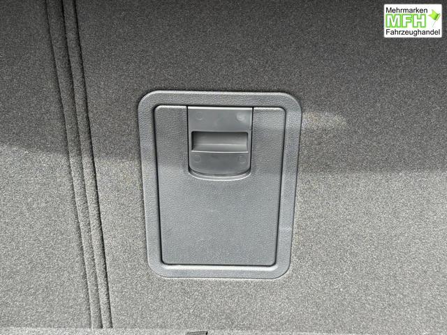 Hyundai i30 Kombi Premium 1,6 T-GDI DCT7 110KW Navi 