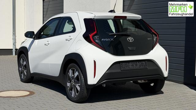 Toyota Aygo X Play Comfort 1,5 Hybrid CVT 85KW Winterpaket 