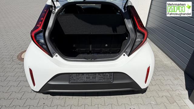 Toyota Aygo X Play Comfort 1,5 Hybrid CVT 85KW Winterpaket 