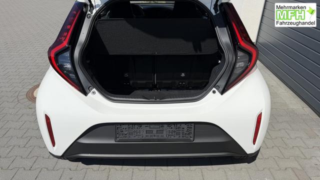 Toyota Aygo X Play Comfort 1,5 Hybrid CVT 85KW Winterpaket 