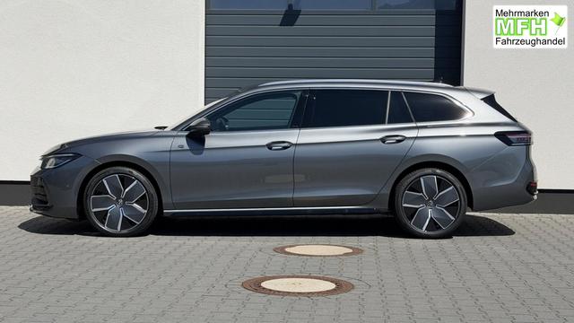 Volkswagen Passat Variant R-Line 2.0 TSI DSG 4Motion 195KW Navi Pro 