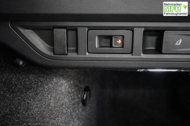 Skoda Octavia Combi Kombi 1,5 eTSI DSG mhev Sportline -LAG. 