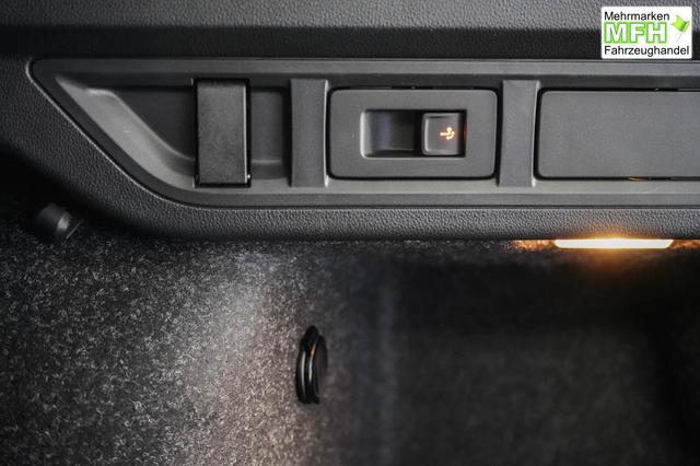 Skoda Octavia Combi Kombi 2,0 TDI DSG Selection - LAGE -LAG. 