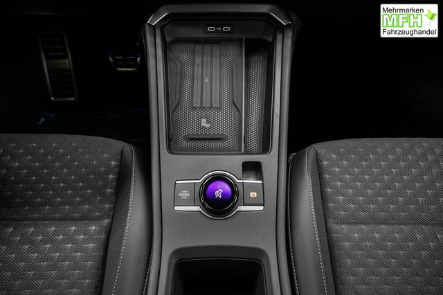 Volkswagen T-Roc Neuer 1,5 TSI DSG R-Line - LAGER 