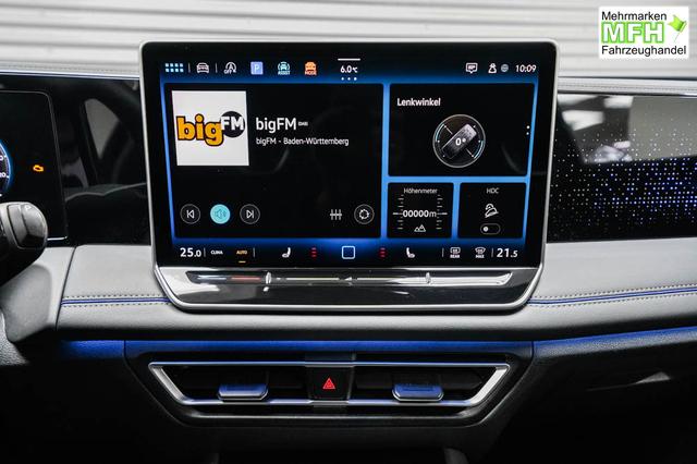 Volkswagen Tiguan Neues Modell 2,0 TDI DSG 4Motion R- -LAG. 