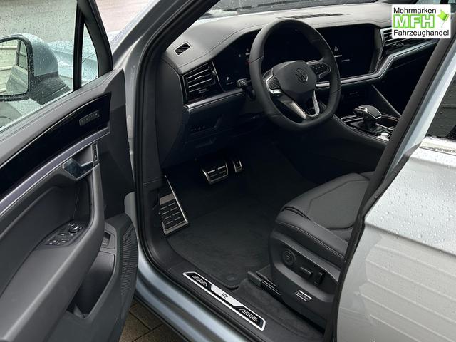Volkswagen Touareg Elegance R-Line 3.0 V6 TDI *360&deg;*AHK*Luftfahrwerk*Sitzbel&uuml;ftung*EasyOpen*ParkPro*MATRIX 