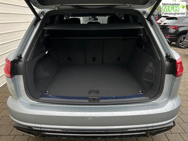 Volkswagen Touareg Elegance R-Line 3.0 V6 TDI *360&deg;*AHK*Luftfahrwerk*Sitzbel&uuml;ftung*EasyOpen*ParkPro*MATRIX 
