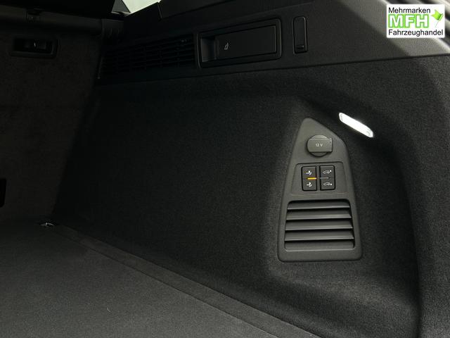 Volkswagen Touareg Elegance R-Line 3.0 V6 TDI *360&deg;*AHK*Luftfahrwerk*Sitzbel&uuml;ftung*EasyOpen*ParkPro*MATRIX 