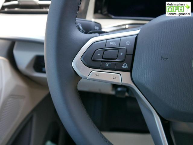 Volkswagen T7 Multivan Life 2.0 TDI *PDC*LED*SHZ* AHK-SCHWENKBAR*SMARTLINK *17 ZOLL 