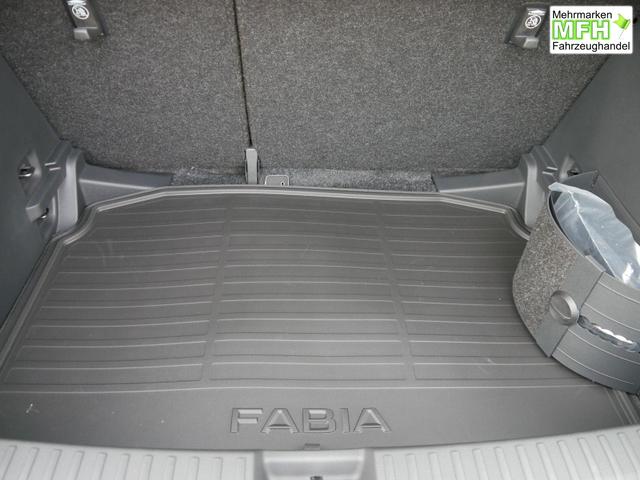 Skoda Fabia 130 Jahre Selection Plus 1,0 TSI DSG*SMARTLINK*PDC*KAMERA*LED*SHZ* 15 ZOLL 