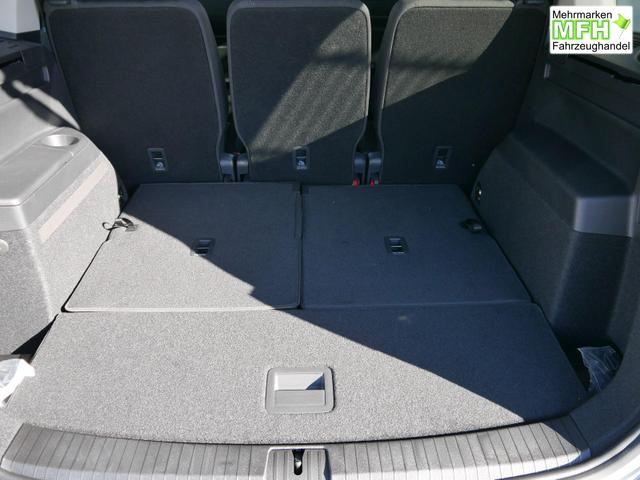 Volkswagen Touran Comfortline 2.0 TDI DSG*AHK*NAVI*TEMPOMAT*KESSY*RFK*SHZ*3-ZONE KLIMAAUTOMATIK* 