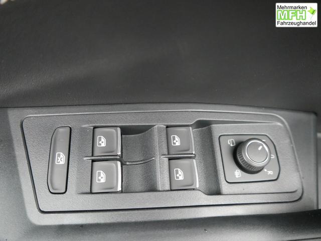 Volkswagen T-Roc Style 1,5 TSI DSG *ACC*NAVI*PDC*AHK*LED*KAMERA*TEMPOMAT*19-ZOLL 